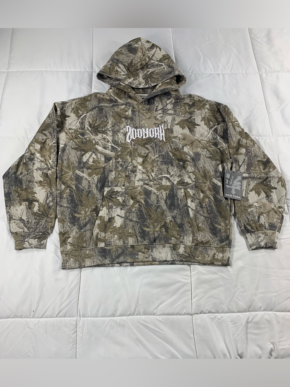 New Zoo York hoodie size XL